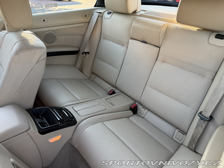 BMW 3 E93 335i 2008
