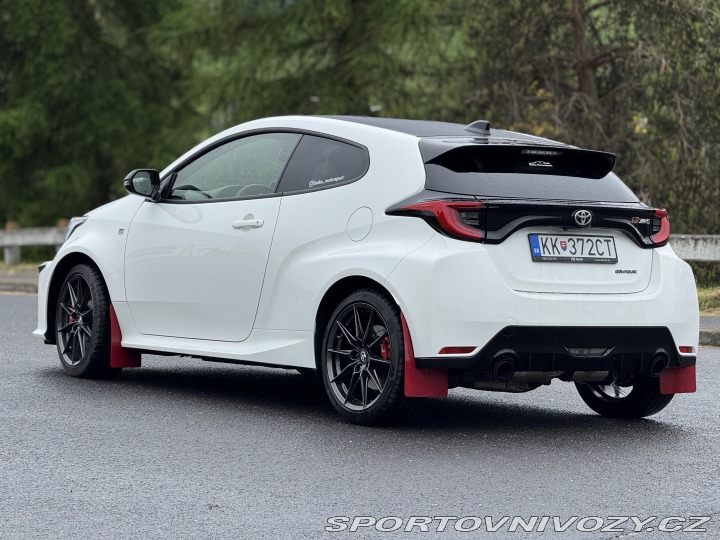 Toyota Yaris GR Dynamic + Sport 1.6 Tu 2022