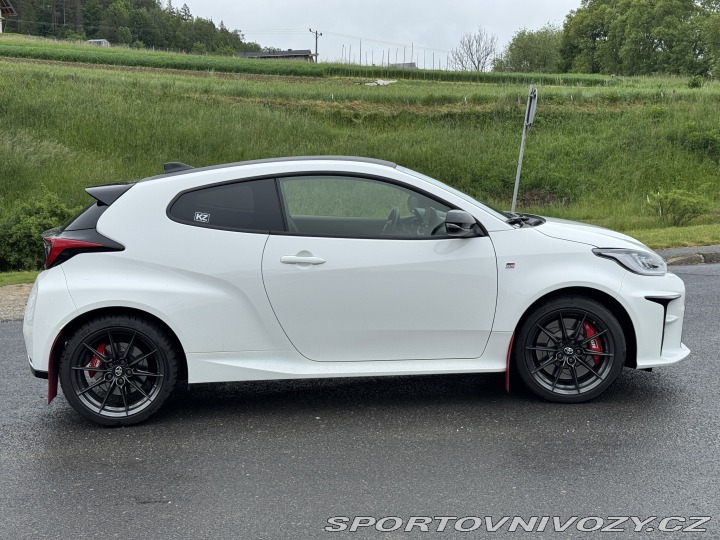 Toyota Yaris GR Dynamic + Sport 1.6 Tu 2022