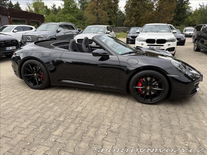 Porsche 911 992 Carrera S Sport chron 2019