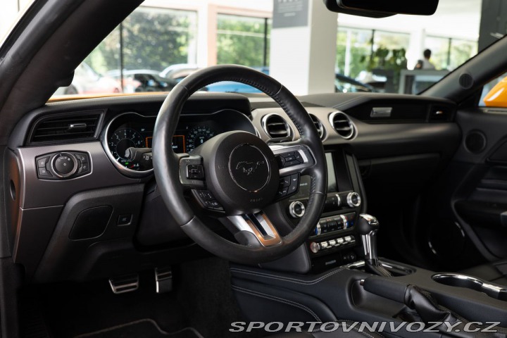 Ford Mustang 5.0 V8 GT Fastback 1.maji 2018