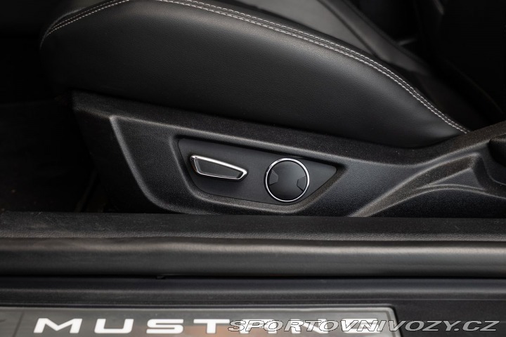 Ford Mustang 5.0 V8 GT Fastback 1.maji 2018
