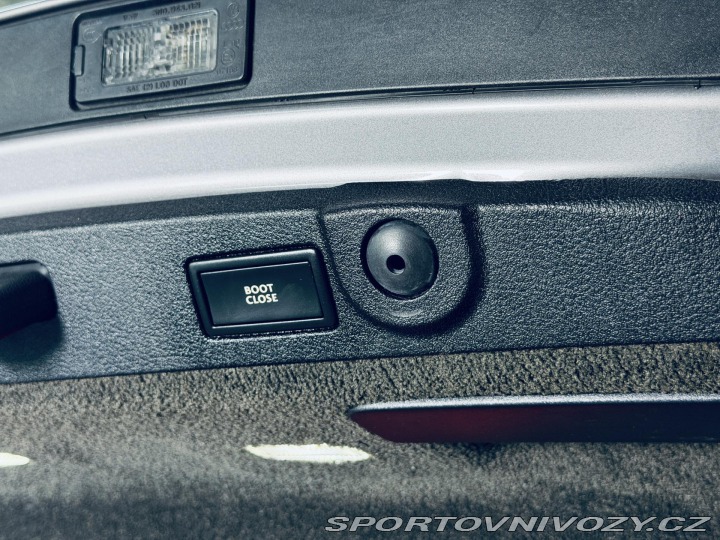 Bentley Continental GT 6.0 W12 MAX Výbava 2012