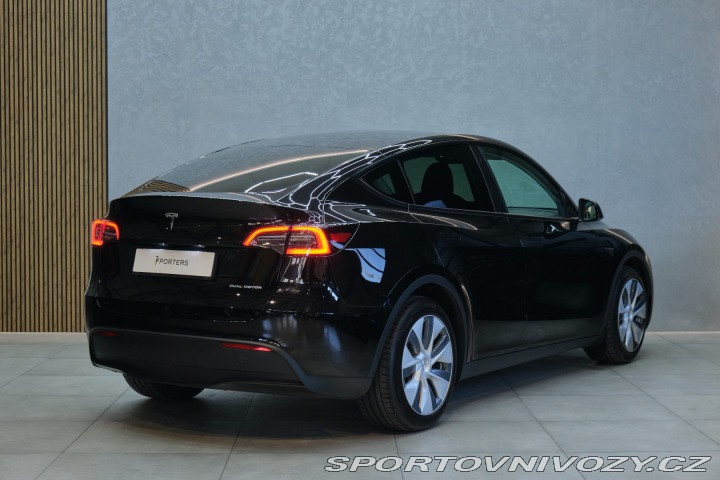 Tesla Model Y DualMotor LongRange 378k 2023