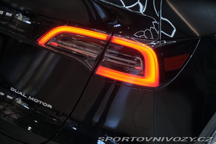 Tesla Model Y DualMotor LongRange 378k 2023