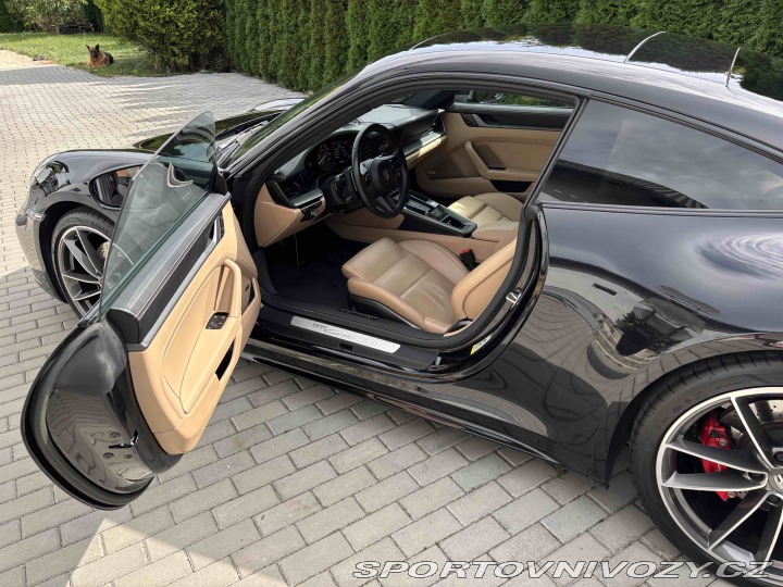 Porsche 911 Carrera S + GTS Optik 2023