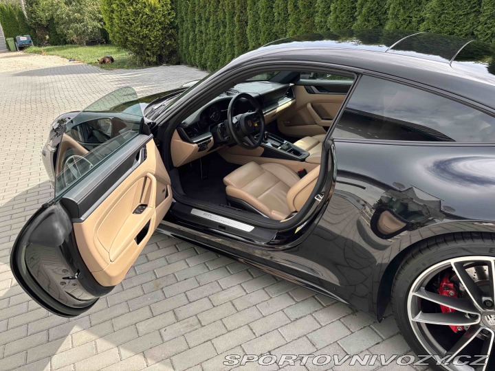 Porsche 911 Carrera S + GTS Optik 2023
