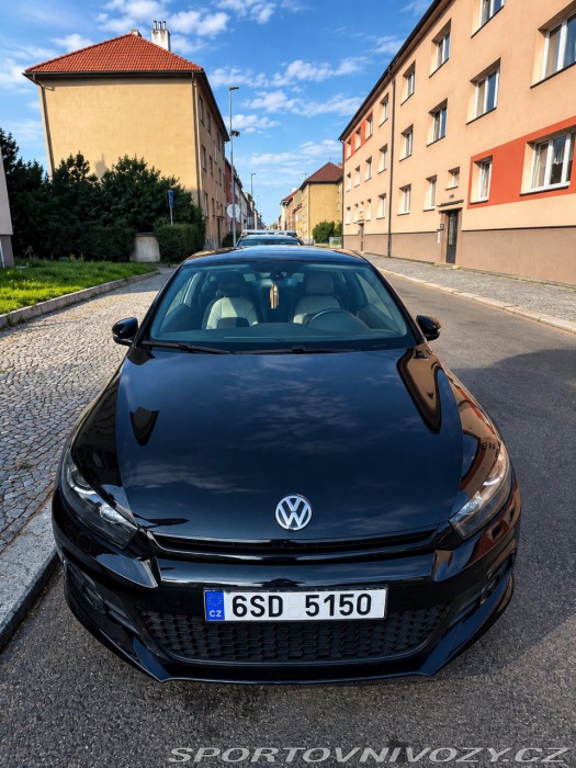 Volkswagen Scirocco R Line