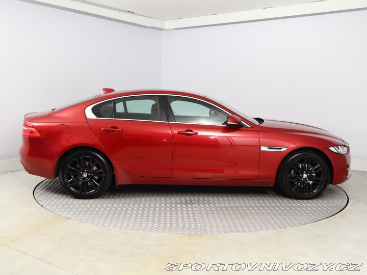 Jaguar XE 20d AWD 2016