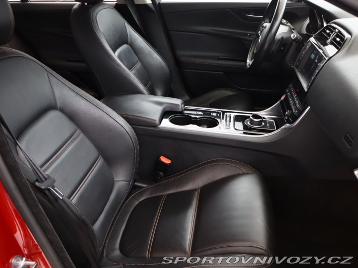 Jaguar XE 20d AWD 2016