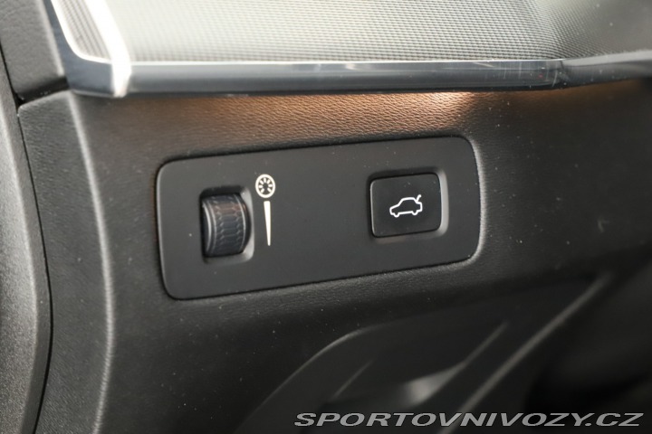 Volvo Ostatní modely XC90  T6 AWD 2019