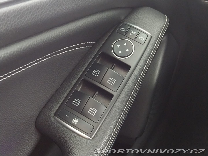 Mercedes-Benz A A 200 2016