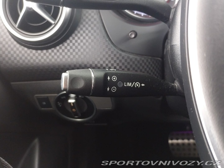 Mercedes-Benz A A 200 2016