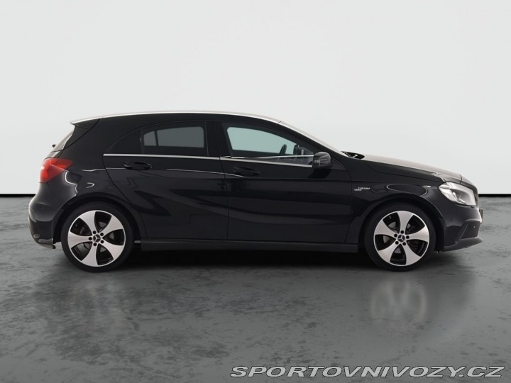 Mercedes-Benz A A 200 2016