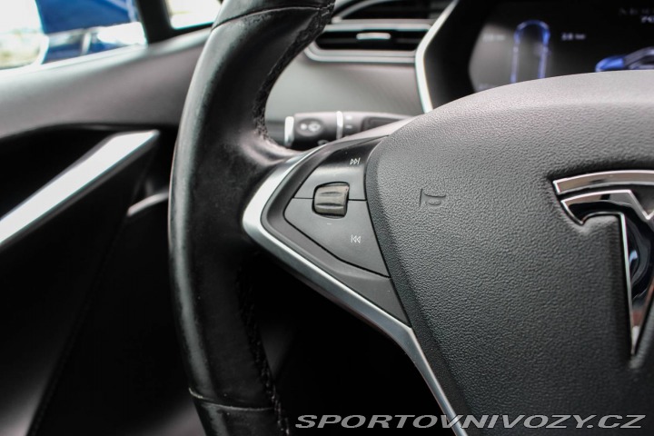 Tesla Model S 70D 4x4, 284kW (2015) / 2015