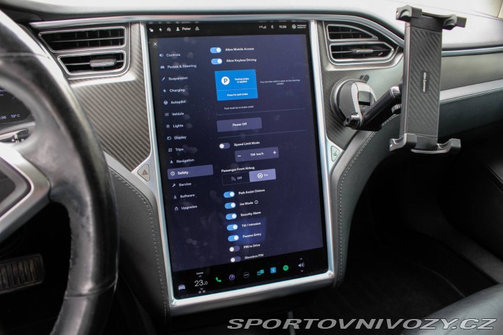 Tesla Model S 70D 4x4, 284kW (2015) / 2015