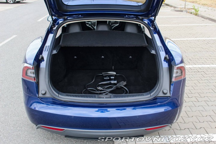 Tesla Model S 70D 4x4, 284kW (2015) / 2015