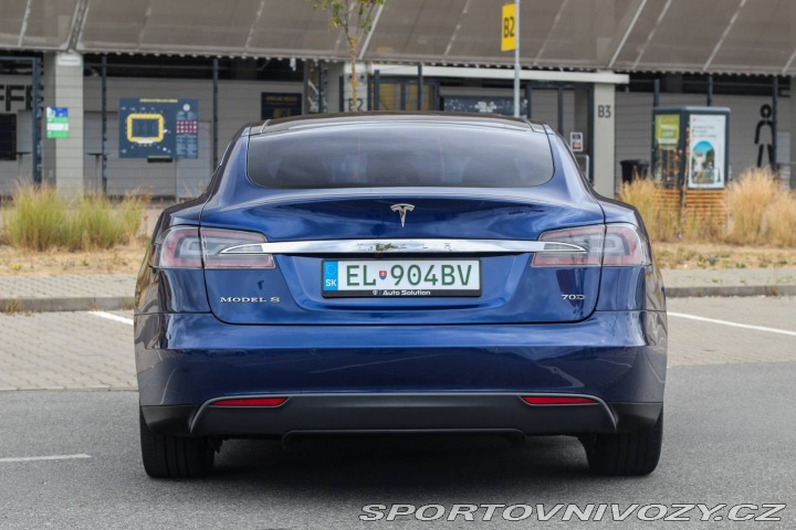 Tesla Model S 70D 4x4, 284kW (2015) / 2015