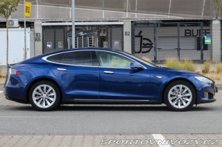 Tesla Model S 70D 4x4, 284kW (2015) / 2015