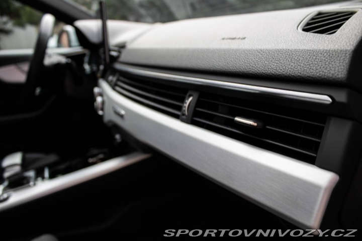Audi A4 Avant 3.0 TDI mHEV quatt 2021