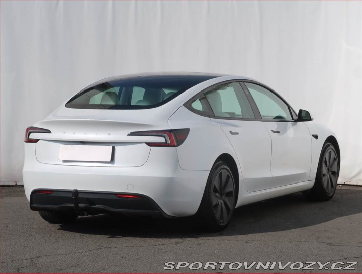 Tesla Model 3 Standard Range 60kWh 2024
