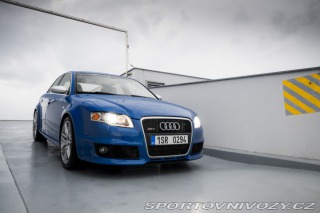 Audi RS4 2006