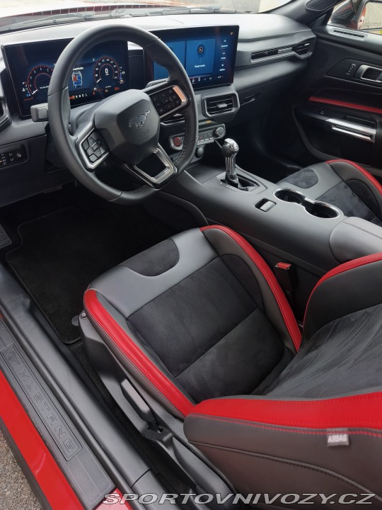 Ford Mustang 2025