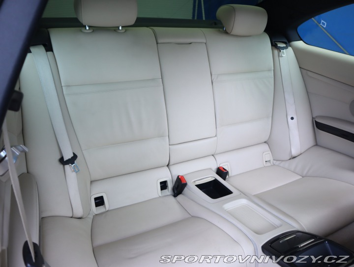 BMW 3 320 d xDrive 2010