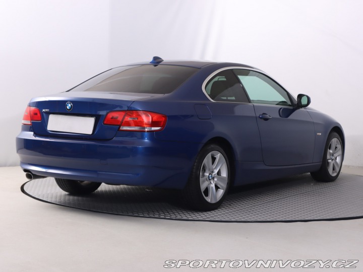 BMW 3 320 d xDrive 2010