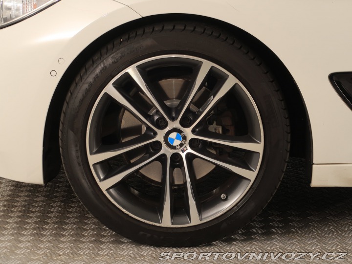 BMW 3 GT M Sport 330d xDrive GT 2015