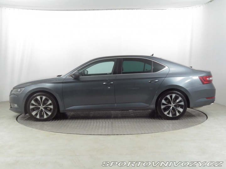 Škoda Superb 2.0 TSI 2016