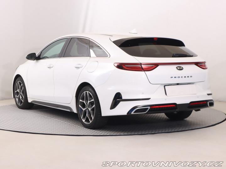 Kia ProCeed 1.5 T-GDI 2021