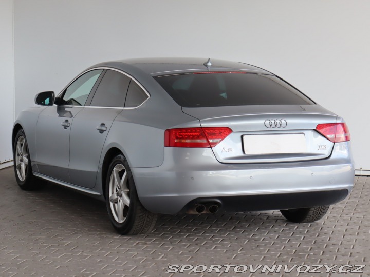 Audi A5 S-Line 2.0 TDI 2011