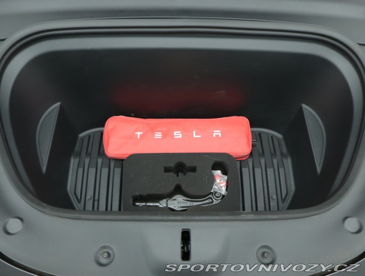 Tesla Model Y Long Range AWD 79kWh 2023