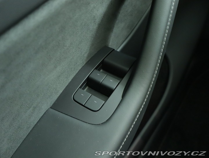 Tesla Model Y . Performance 79kWh 2022