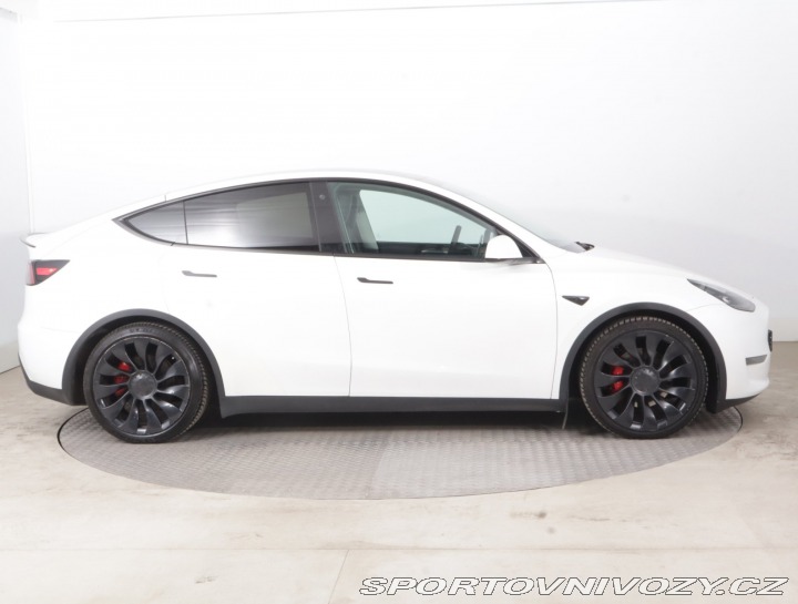 Tesla Model Y . Performance 79kWh 2022