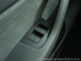 Tesla Model Y . Performance 79kWh 2022