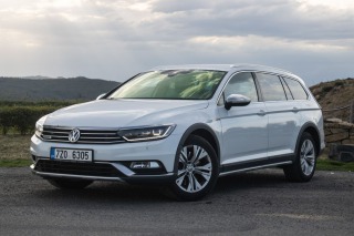 Volkswagen  Passat