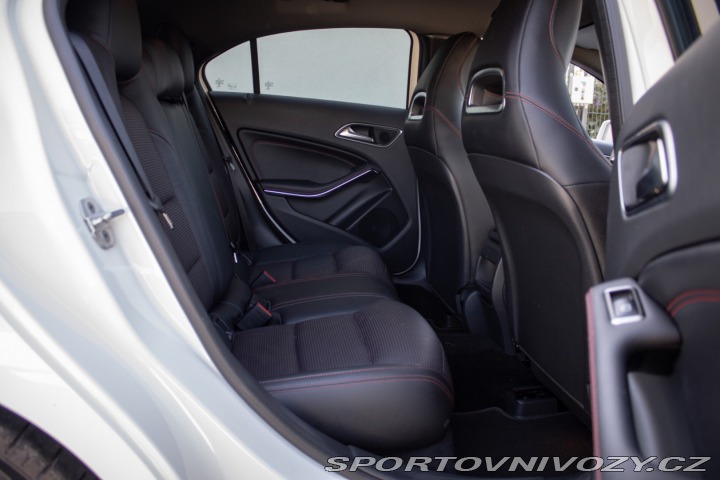 Mercedes-Benz A Mercedes-AMG A45 4Matic 2016