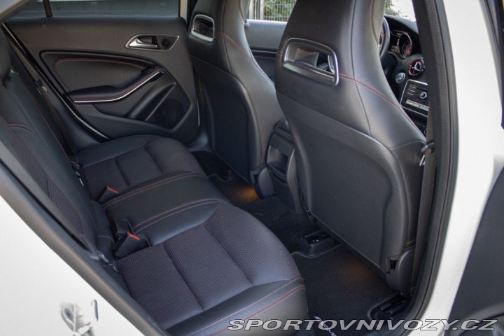 Mercedes-Benz A Mercedes-AMG A45 4Matic 2016