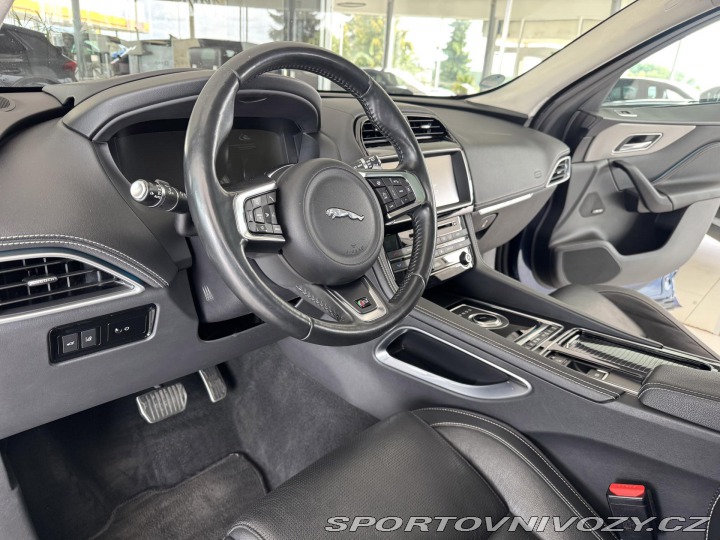 Jaguar F-Pace 30d S*AWD*Max.Výb*Webasto 2017