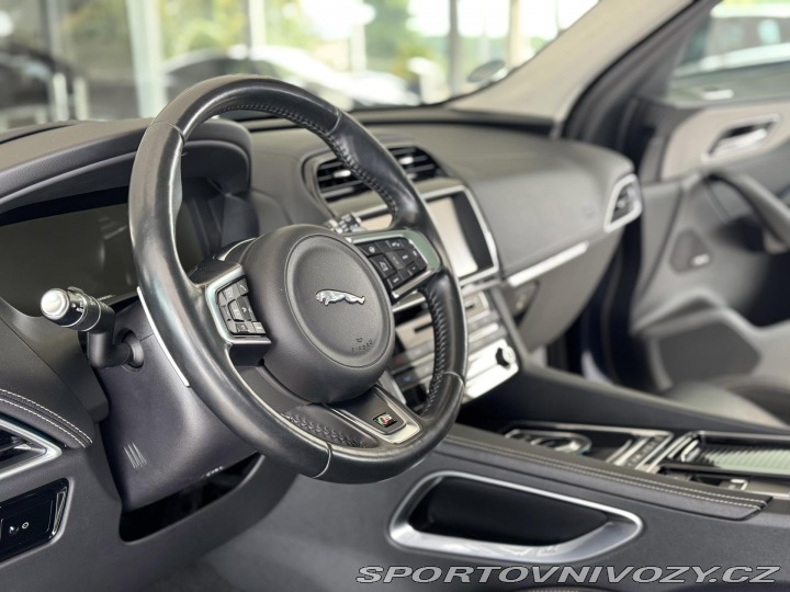 Jaguar F-Pace 30d S*AWD*Max.Výb*Webasto 2017