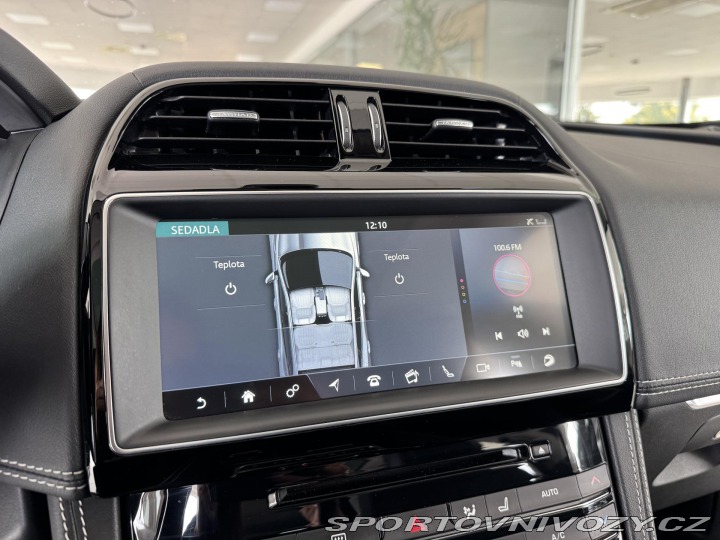 Jaguar F-Pace 30d S*AWD*Max.Výb*REZERVA 2017
