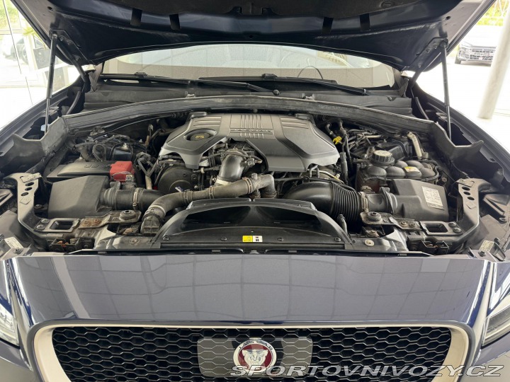 Jaguar F-Pace 30d S*AWD*Max.Výb*Webasto 2017