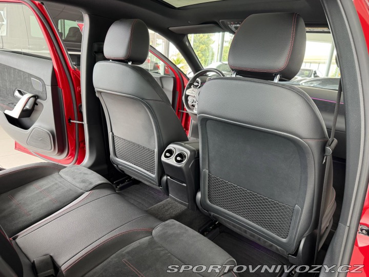 Mercedes-Benz A 200 AMG AUT*Panorama*Dist 2020