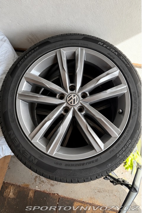 Volkswagen Ostatní modely Passat B8 2.0 BiTDi 2015