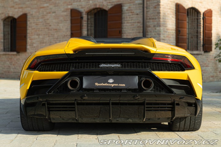 Lamborghini Ostatní modely HURACÁN EVO SPYDER 2021