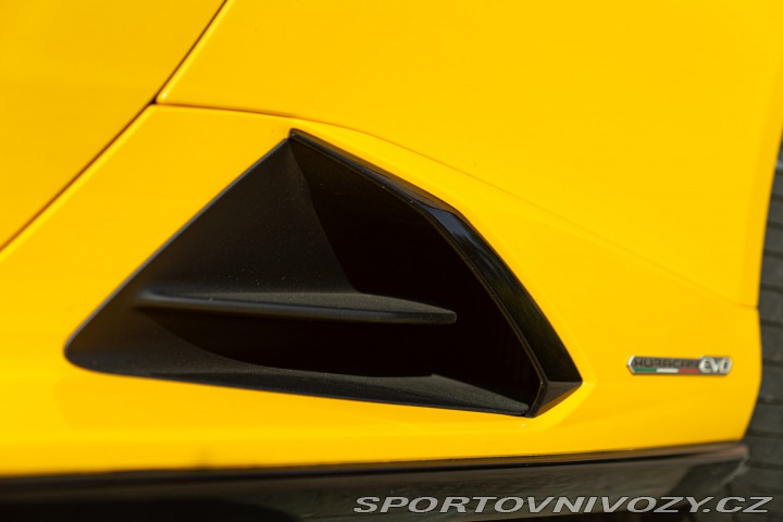 Lamborghini Ostatní modely HURACÁN EVO SPYDER 2021