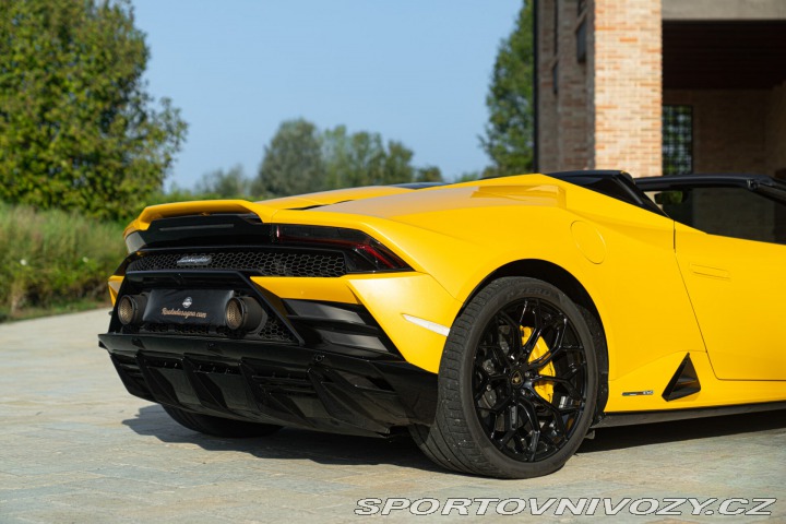 Lamborghini Ostatní modely HURACÁN EVO SPYDER 2021