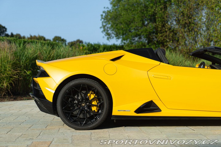Lamborghini Ostatní modely HURACÁN EVO SPYDER 2021